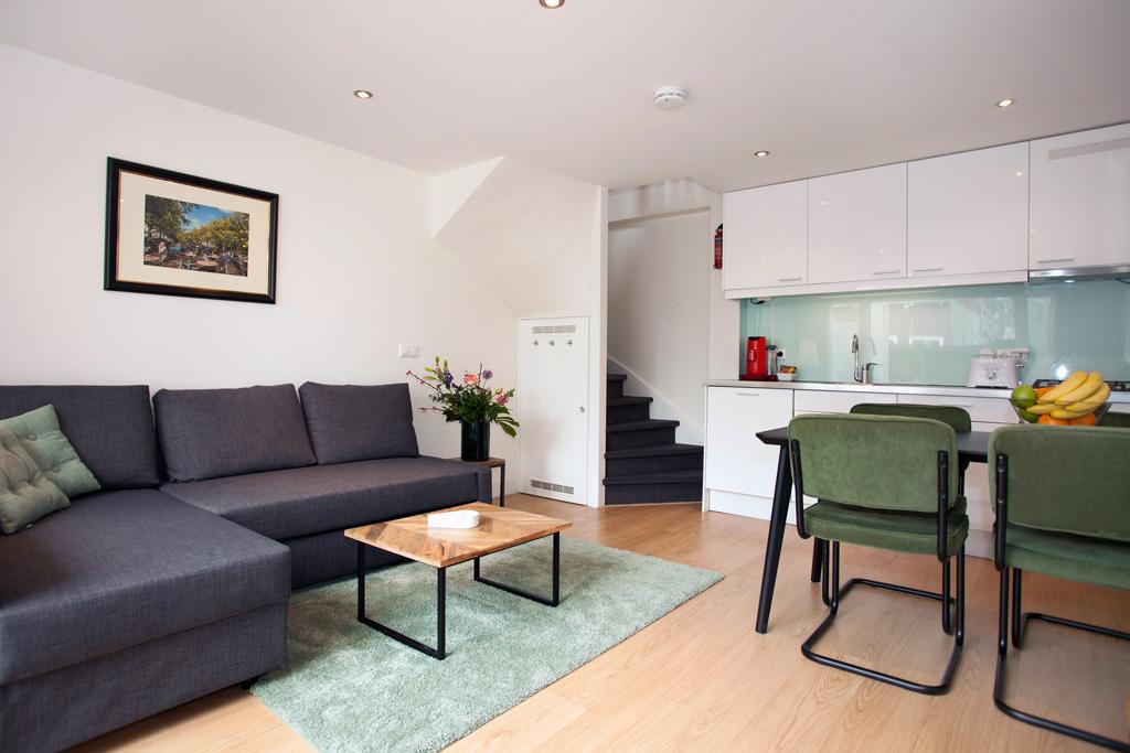 Stayci Central Station Large One Bedroom Split Level Apartment Bedrooms 1